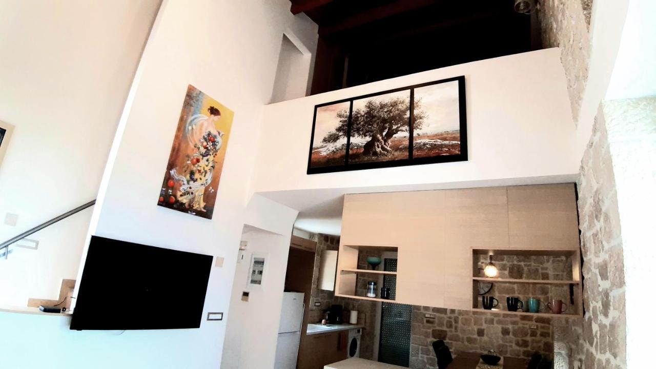 Πέτρα, Ελιά Και Λεβάντα Villa Tolón Eksteriør bilde